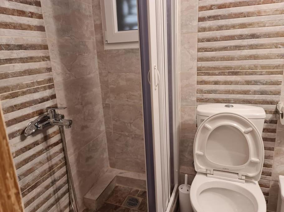 6 Καλινοβου Center Of Athens Πεδιον Αρεωσ Apartment Exterior photo